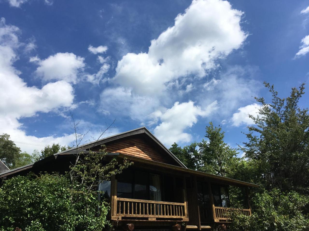 山荘 紗羅樹 Syaranoki Hotel Yufu Exterior photo